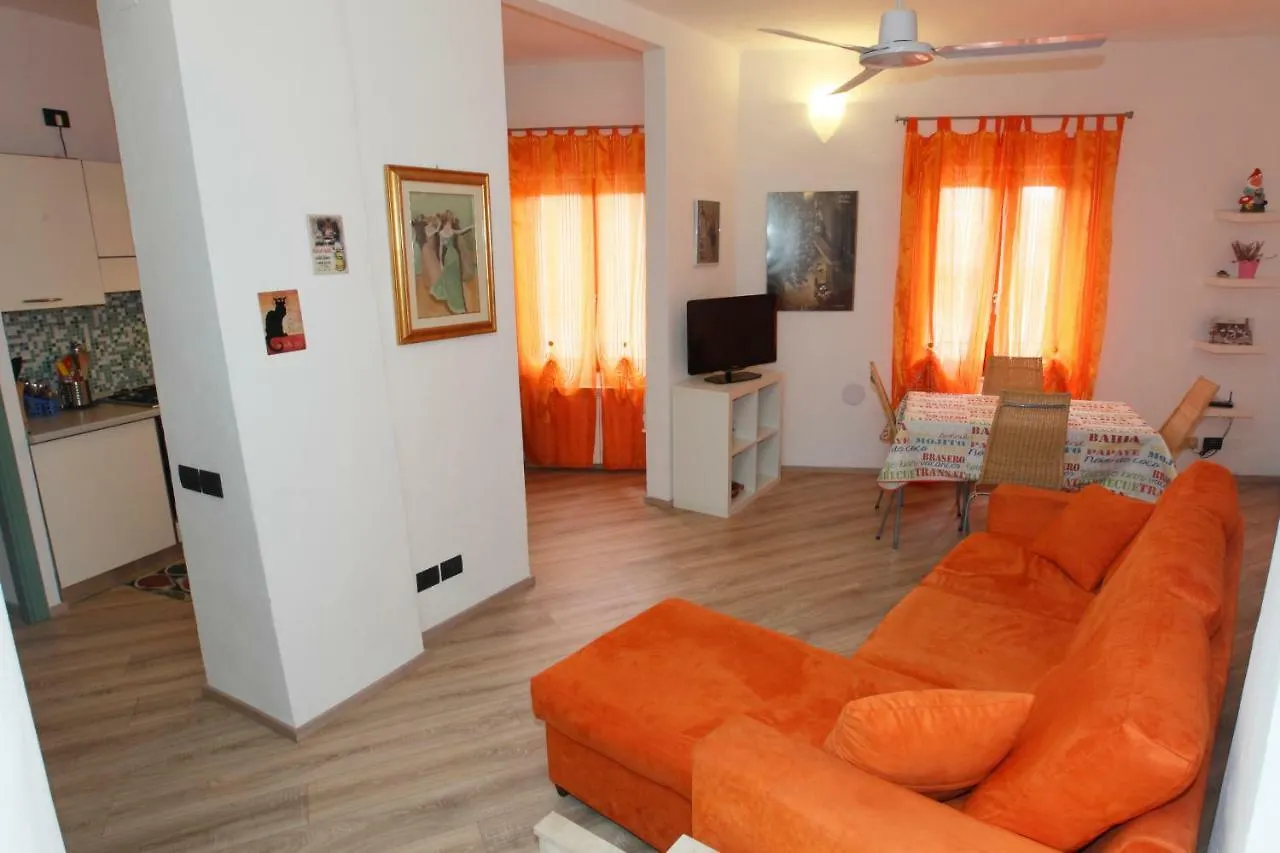 Casa Siena Piazzettaアパートメント 0*,